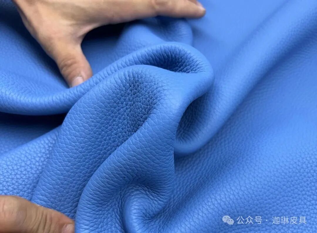 With 20 years of experience in bag making, I’ll teach you 3 tricks to instantly identify genuine leather, so you’ll never be deceived again!插图1
